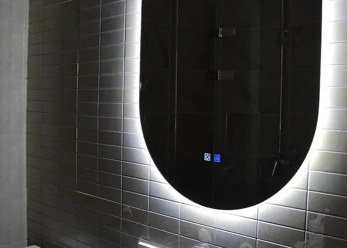 Spacious Family In The Centre Of *