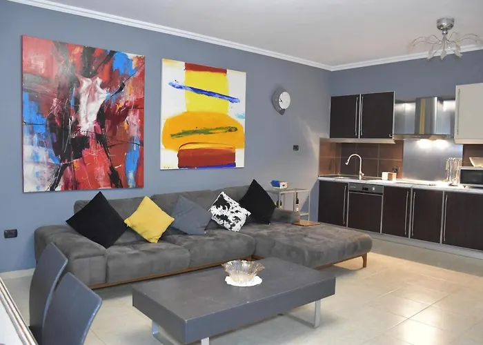 公寓 Spacious Family In The Centre Of *