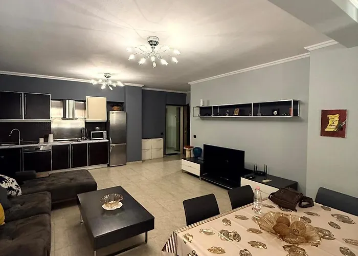 Spacious Family In The Centre Of 公寓 *