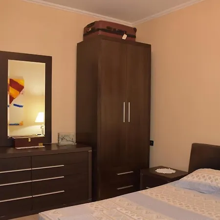 Spacious Family In The Centre Of Apartment