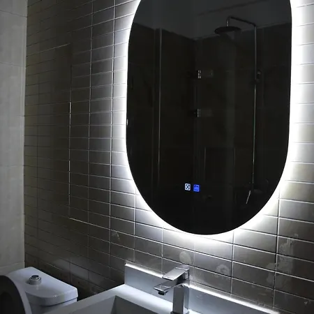 Spacious Family In The Centre Of *