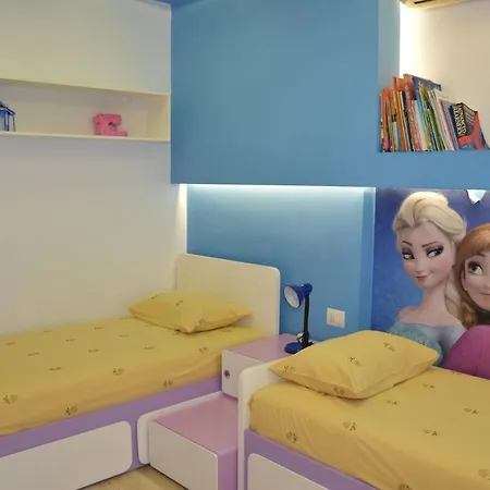 Spacious Family In The Centre Of Apartment Tirana