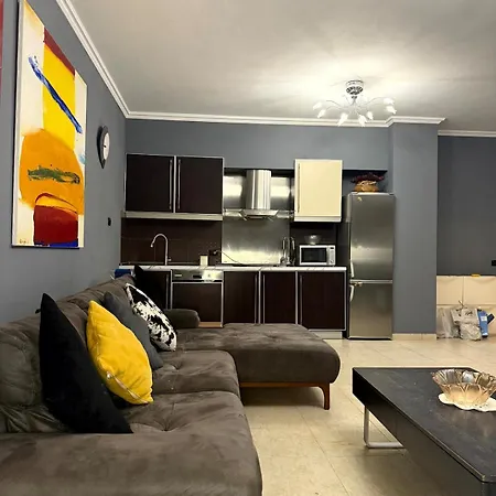 Spacious Family In The Centre Of Apartment