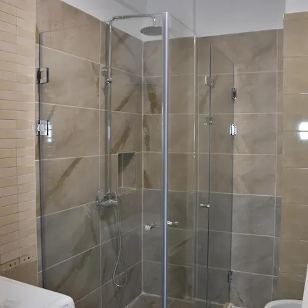 Spacious Family In The Centre Of Apartment *