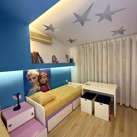 Spacious Family In The Centre Of Apartment *