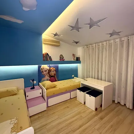 Spacious Family In The Centre Of Apartment Tirana