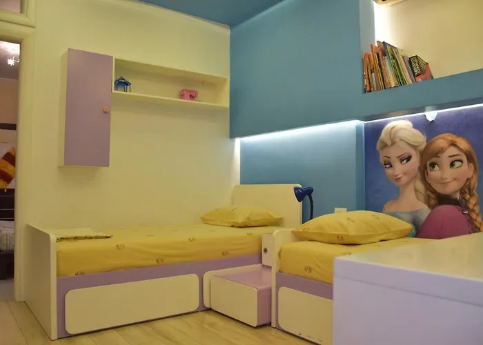 Spacious Family In The Centre Of *