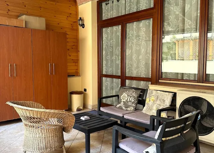 Spacious Family In The Centre Of