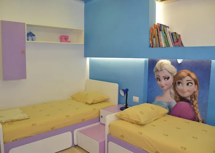 Spacious Family In The Centre Of Appartement Tirana