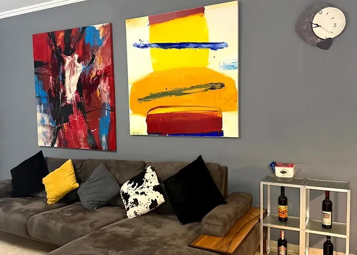 Spacious Family In The Centre Of Appartement Tirana